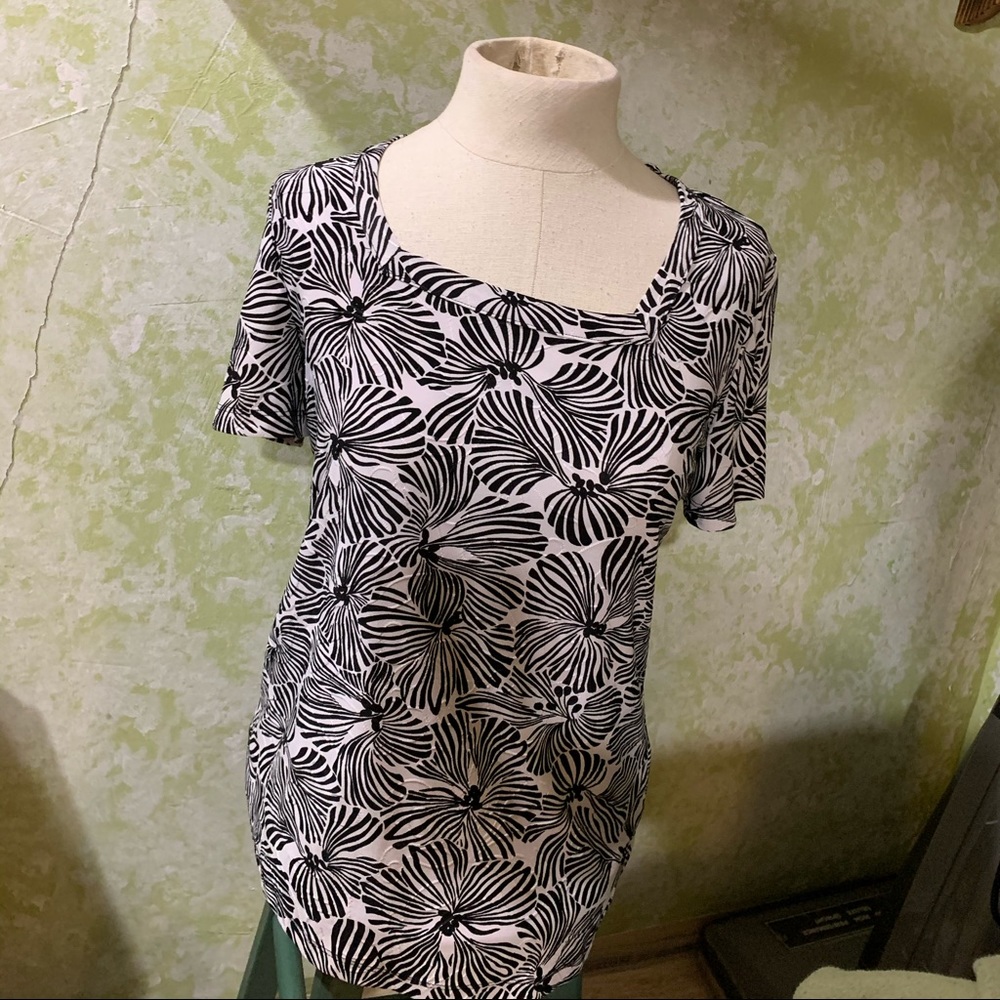 JM collection flower T-shirt